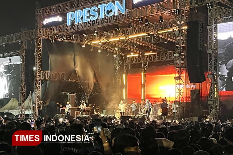 Preston Fest Diserbu Ribuan Penonton, Denny Caknan Tampil Memukau