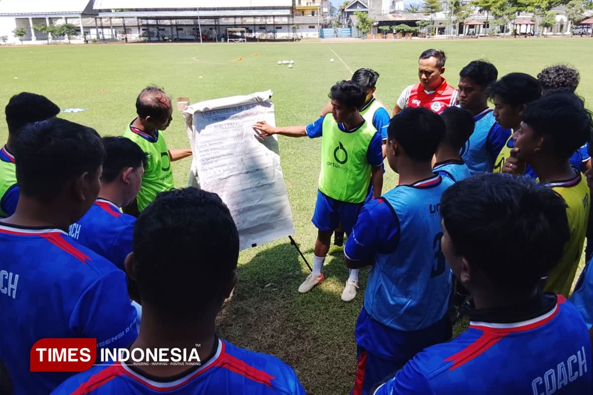 Pelatih Sepakbola Usia Dini Harus Rajin Memperkaya Ilmu