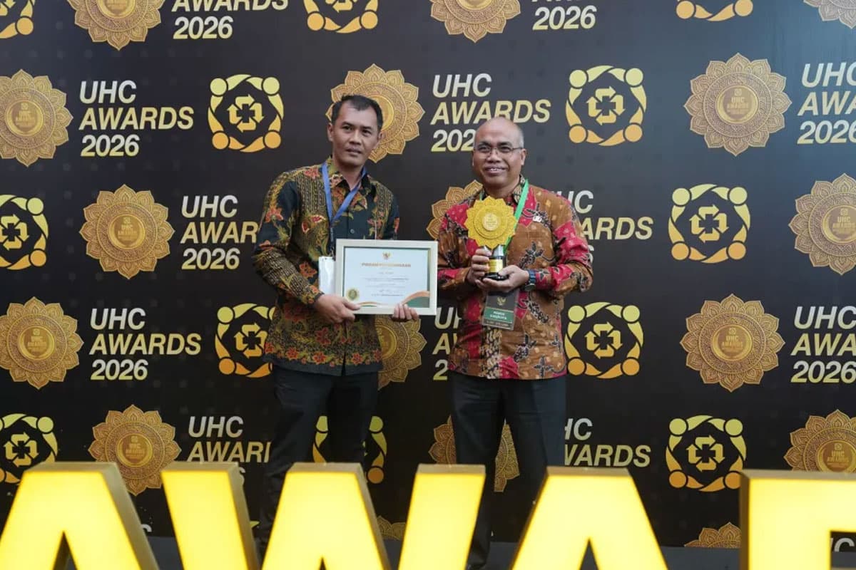 Pemkab Kediri Dapat Penghargaan dari Menko PM atas Capaian UHC